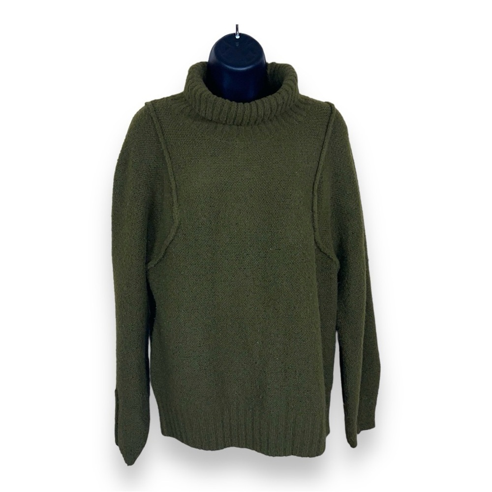 S GREEN UNIVERSAL THREAD FUZZY KNIT SWEATER MIKITARY GREEN COZY SOFT SMALL